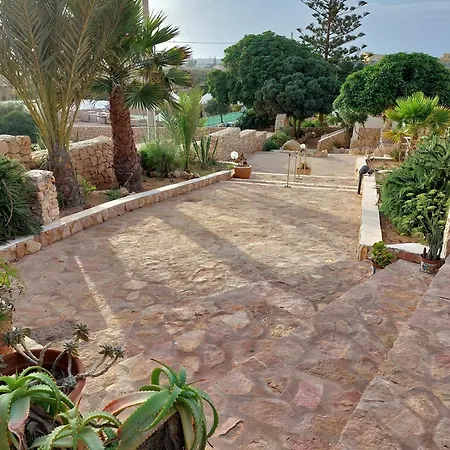 Dom wakacyjny Punta Sottile A 2 Passi Dalla Di Cala Francese *