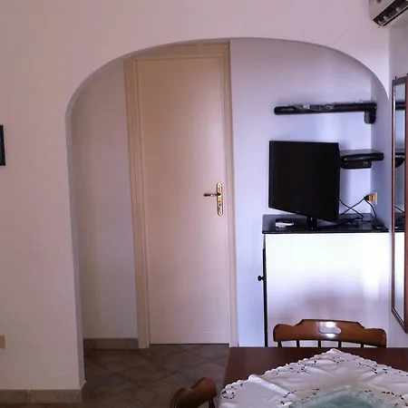 Dom wakacyjny Punta Sottile A 2 Passi Dalla Di Cala Francese *